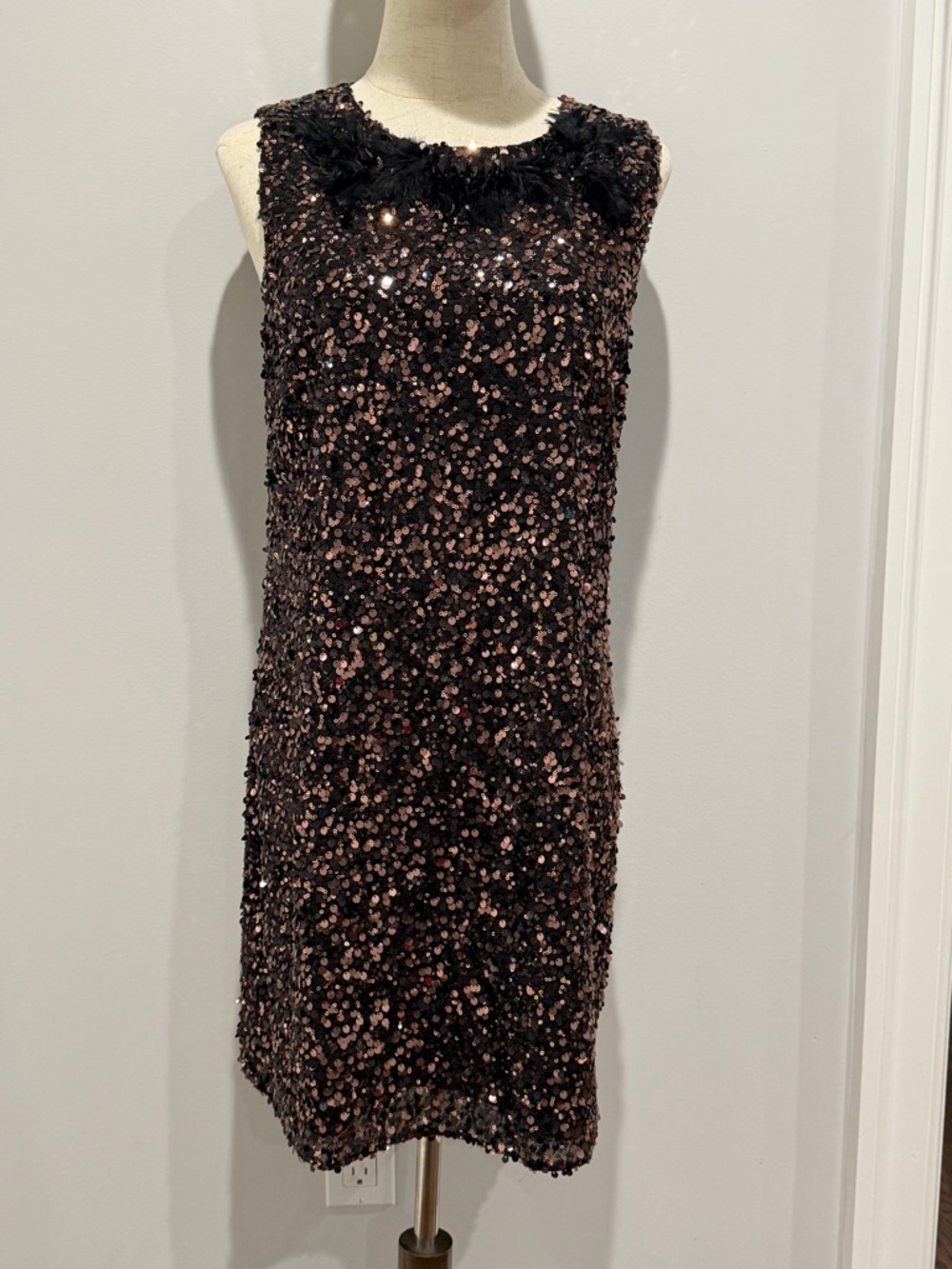 Elie Tahari Sequin Cocktail Dress Feather Trim Black Bronze Evening Party Size 8